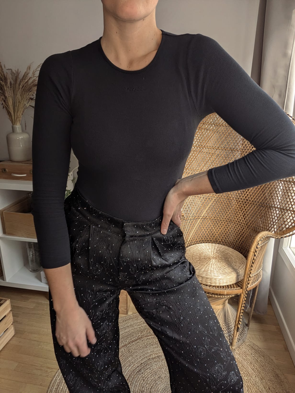 Ensemble noir Alexandra Neel